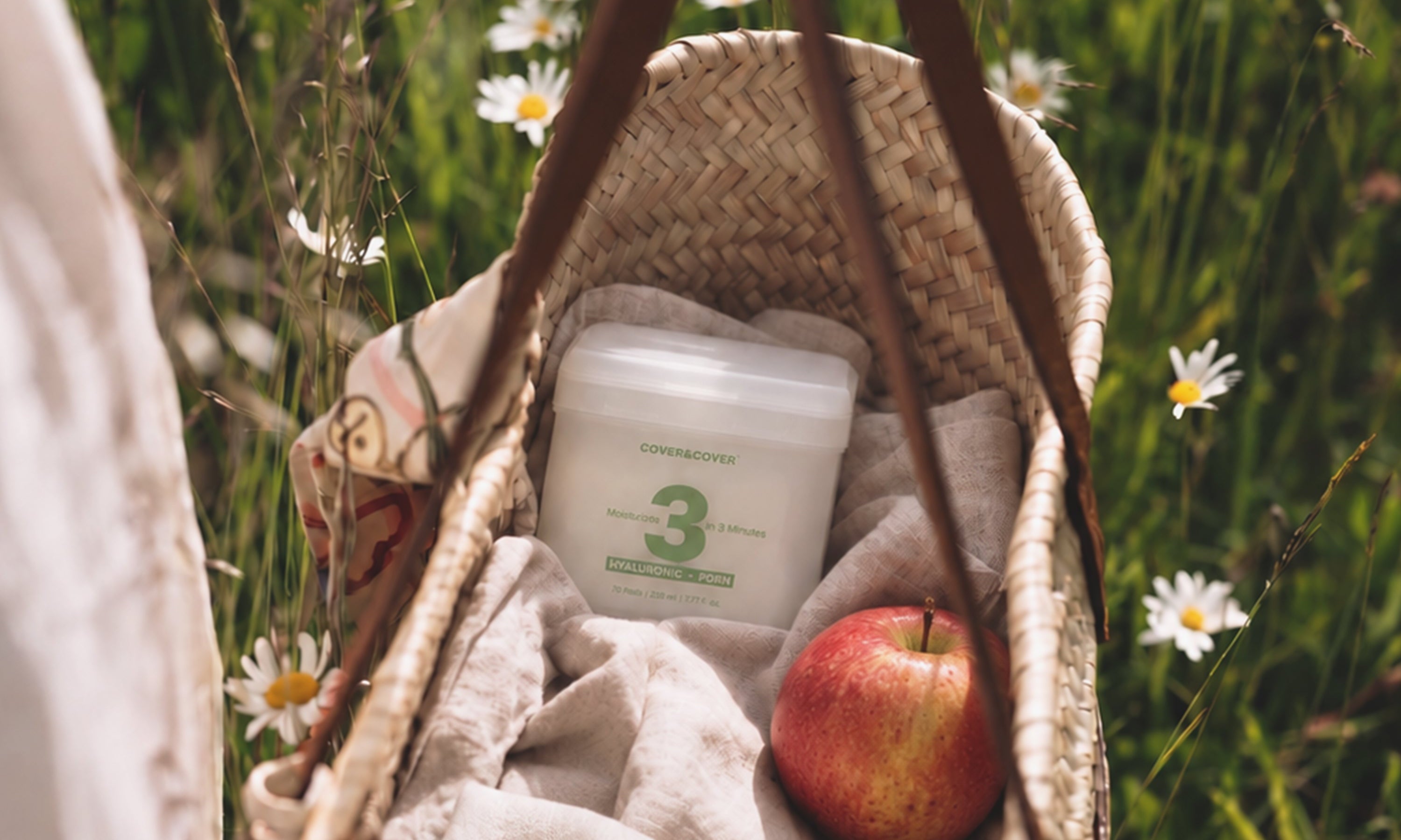 Botanical Cooling: Natural Alternatives to Harsh Synthetic Chillers
